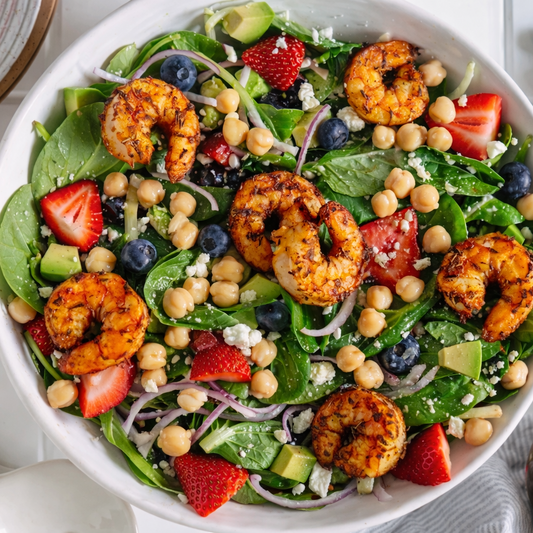 Ensalada camarones frutos de bosque